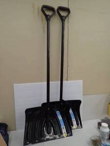 2 Shovels - Suncast 18 Combo Snow Shovel  & Pusher. Made in the USA