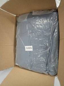 Queen Size Bedding Set Even Hug - Microfiber