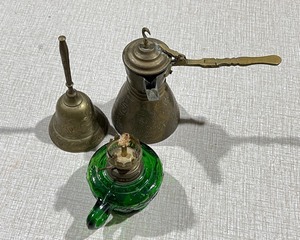lot 1029 image: Vintage Nic Nacs