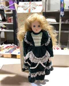 lot 1051 image: Genuine Porcelain Doll
