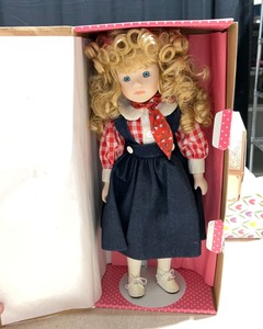 lot 1066 image: Treasury Collection Porcelain Doll