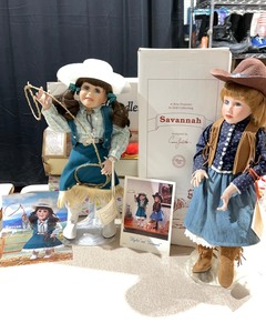lot 1067 image: Skyler and Savannah Porcelain Dolls collection (Pair)