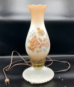 lot 374 image: Milk Glass Bedroom Lamp