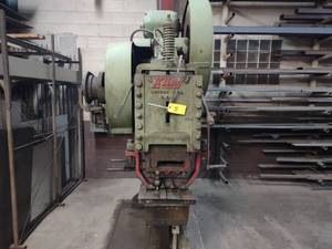 Kling 100 Ton Iron Worker, 10 hp. 2...
