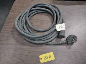27 Extension Cord, 220 Volt, 83...