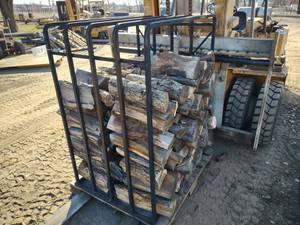 Pallet Mounted Firewood Rack with F...