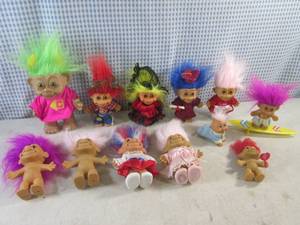 lot 239 image: (CSB) Assorted Vintage Troll Dolls...