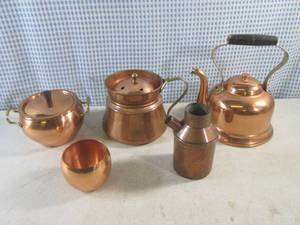 lot 279 image: (A-1) Assorted Copper Decor Some with Brass Handles