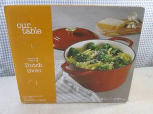 lot 288 image: (D-3) Enameled Cast Iron 6 Quart Dutch Oven - New
