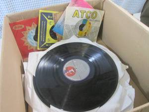 lot 293 image: (EW5) Assorted Records - No Sleeves On Some But Look To Be In Good Condition