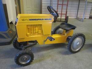 lot 1 image: (EW3) Spirit of Minneapois-Moline Cast Metal Ride-On Pedal Tractor