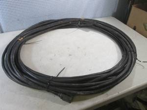 lot 10 image: (EW6) 100 Ft Heavy Duty Extension Cord