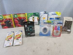 lot 46 image: (CSB) Assorted Home and Auto Scents...