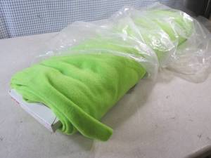 lot 64 image: (EW6) Lime 60 Wide Fleece Material 6 78 Yards
