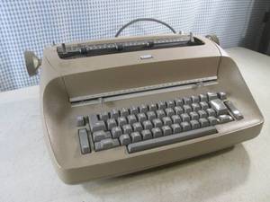 lot 77 image: (A-2) IBM Selectrick Electric Typewriter - Powers On - Untested - PartsRepair