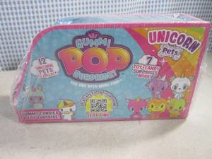lot 109 image: (C-3) Display of 7 Gummi Pop Surprise with Unicorn Pets Past Date