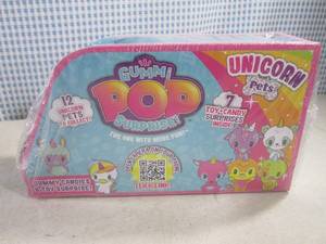 lot 110 image: (C-3) Display of 7 Gummi Pop Surprise with Unicorn Pets Past Date