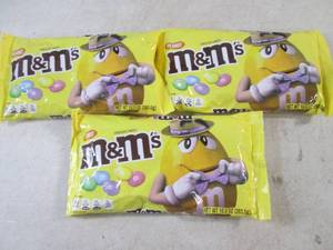 lot 119 image: (B-1) 3 Bags of Peanut M&ampMs Best by Nov 2023