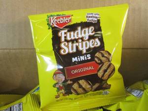 lot 145 image: (EC2) Case of 130 Bags Keebler Fudge Stripes Original Minis Cookies 1oz Bags Past Date