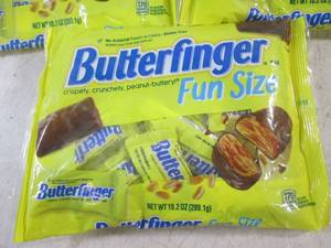 lot 148 image: (B-2) 3 Bags of Fun Size Butterfinger Candy Bars Past Date