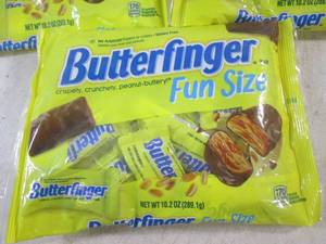 lot 149 image: (B-2) 3 Bags of Fun Size Butterfinger Candy Bars Past Date