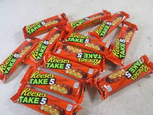 lot 163 image: (B-1) 12 Reeses Take 5 Candy Bars Best by Oct 2023
