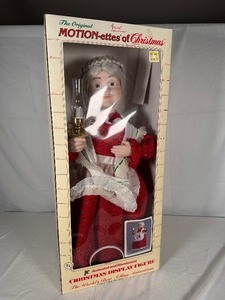 The Original Motion-ettes of Christmas - Animated and Illiminated Christmas Display Figure of Mrs. Claus Sculptured with exclusive Porcelite