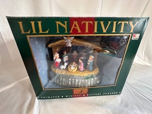 Lil Nativity Manger Scene