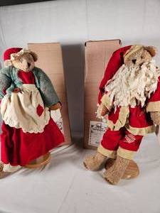 Teddy Tompkins Santa and Mrs. Claus 21 Tall