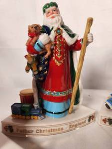 Santas Around the World Centerpiece 6 Santas