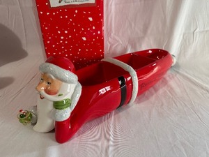 MudPie Long Santa Serving Dish