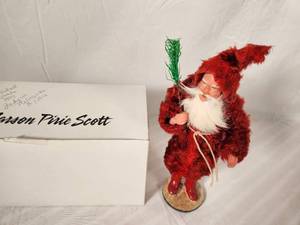 Red Velvet Santa 1994