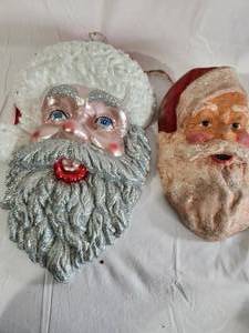 Two Glittery Santa Heads