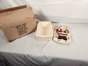 Ceramic Santa Backing Loaf Pan - Dishwasher, Microwave, Freezer, Oven Safe