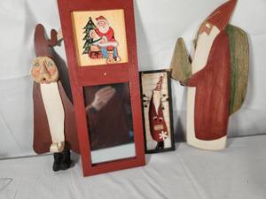 Lot of Wood Santa Dcor