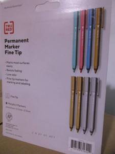 lot 61 image: Metallic Permanent Markers