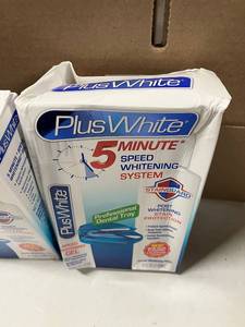 lot 92 image: Teeth Whitening Kits