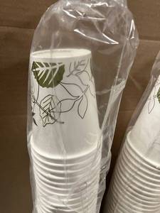 lot 30 image: Dixie Pathways Cups