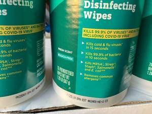lot 34 image: Clorox Disinfecting Wipes