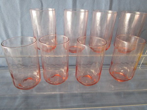 lot 13 image: Pink Depression Tumblers