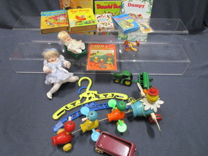 lot 29 image: Childrens Books, Fisher Price, JD
