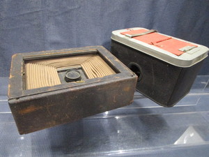 lot 36 image: Antique Camera, Tin Box