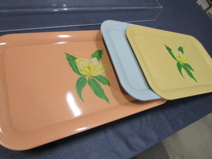 lot 52 image: Vintage Trays