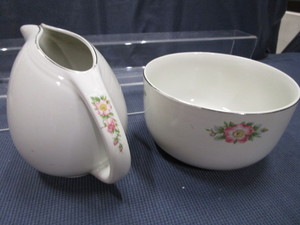 lot 72 image: Halls Pitcher, Bowl