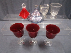 lot 75 image: Stems, CreamSugar, Perfume