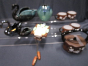 lot 79 image: Tea Set, Swans, Wall Pocket