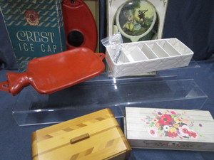 lot 83 image: Vintage Ice Cap, Water Bottle, MirrorBrush