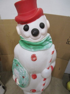 lot 202 image: Snowman Blow Mold