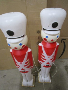 lot 209 image: Pair Soldier Blow Molds