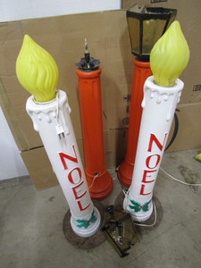 lot 208 image: Candle Blow Molds